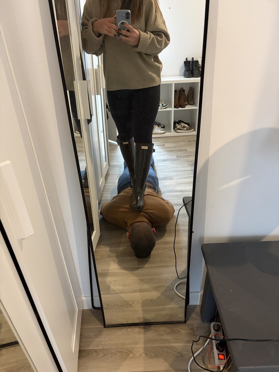 MissRidingboots's tweet photo. On ressort les bottes, ça va patauger à la campagne ! 👢🍂🌧️😈
#trampling #boots #HUNTER 
@Brun0Parent @lovequestrian https://t.co/yRnTZeJcqV