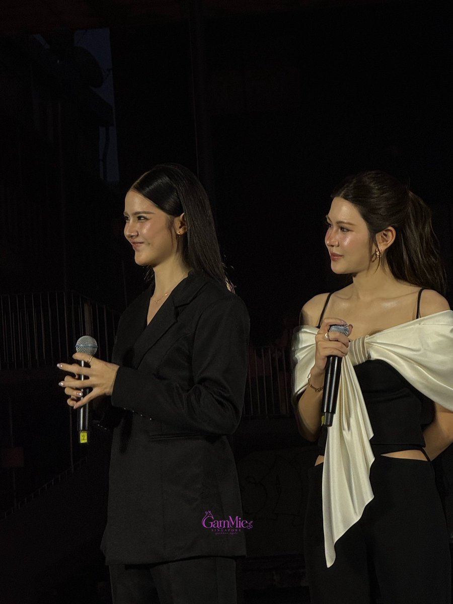 garnmie_sgofc's tweet photo. love was in the air last night 🤭 did everyone feel it too? 😗

GARNMIE 1ST BUSKING

#ThirdPersonBuskingFlowerNote
#GarnMieatSiamDiscovery

#ThirdPersonTheSeries
#nhuugarnns
#mimiebhapat
#GarnMie https://t.co/m8KyGGQq0L