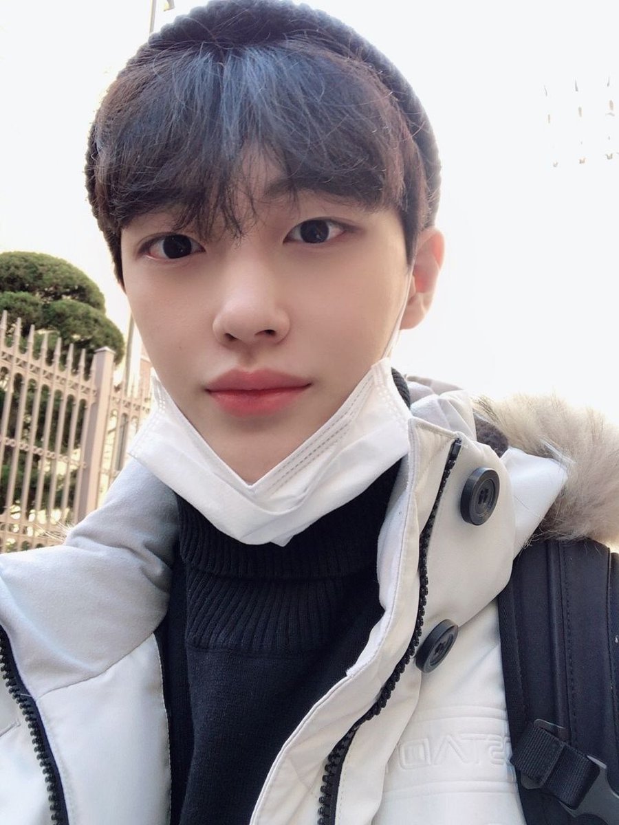 aimomo_wonbin's tweet photo. 前髪下ろしたら10代のウォンビン思い出した
変わってないねww♡ https://t.co/zIXMZuv66R