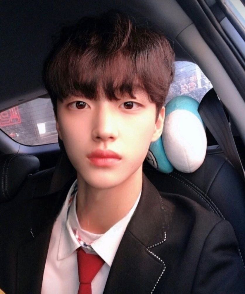 aimomo_wonbin's tweet photo. 前髪下ろしたら10代のウォンビン思い出した
変わってないねww♡ https://t.co/zIXMZuv66R