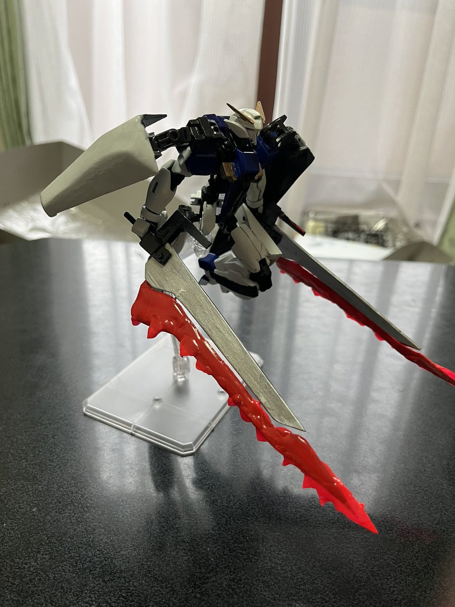 ALUTO06851072's tweet photo. #ガンプラ
ガンプラ完成しました！！
スパークルガンダムと名付けました。
SEED FREEDOMの頃の連合の新機体がいたらと想像してつくりました！ https://t.co/mnEoNlGhGy