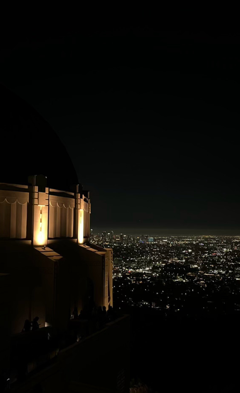 nnpreston17's tweet photo. finally showered and getting around to posting these from earlier today 😂

la has so many little corners worth exploring, and somehow i always end up taking more pictures than i planned

now i'm clean, cozy, and ready to call it a night 🤍 https://t.co/Fd562I6Cvj