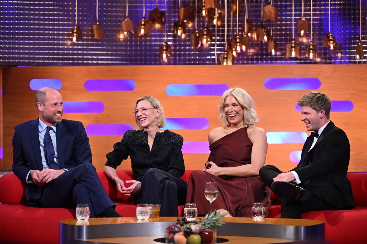 EarthshotPrize's tweet photo. Last night, The Earthshot Prize took over The Graham Norton Show!

HRH Prince William joined @RobertIrwin, Cate Blanchett and @hanwaddingham to discuss the upcoming Awards Night in Mumbai and this year's incredible Finalists. Watch on @BBCiPlayer: https://t.co/677ECN4TeB https://t.co/LguFXWnz3y