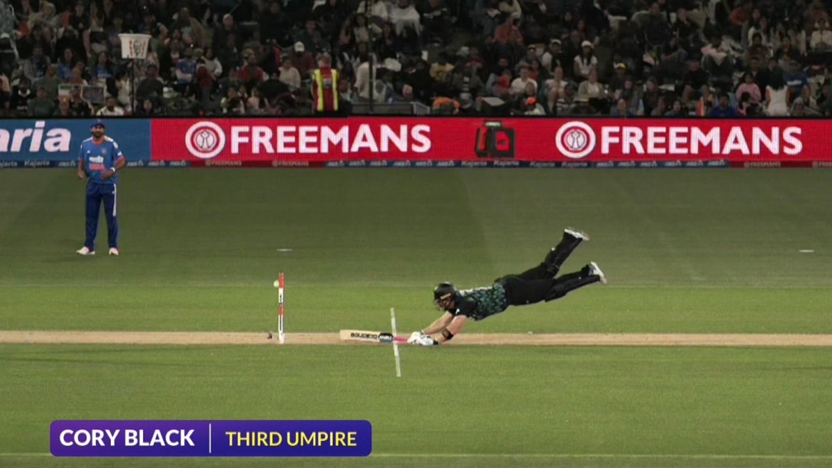 ajinkyadarshane's tweet photo. Glenn Phillips is superhuman and an absolute freak of nature🙌🏻 https://t.co/UvbgUslHQk