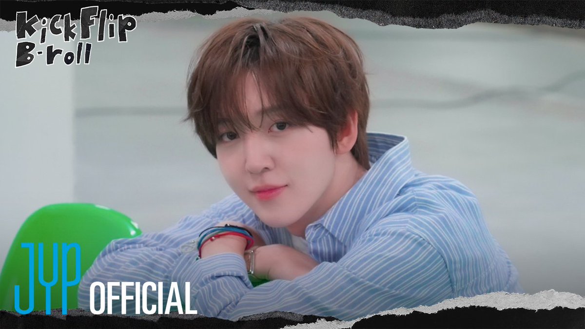 kickflip_jype's tweet photo. [KickFlip B-roll] "2027 Season's Greetings" Behind

https://t.co/1kOOPpAXtJ

#KickFlip #킥플립 https://t.co/TvxielHIpd