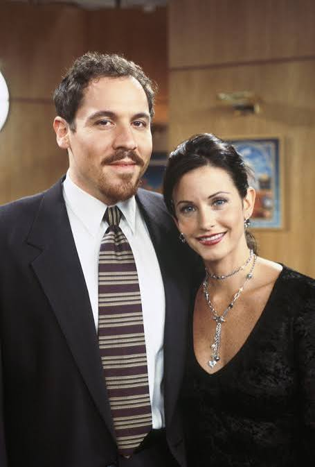 Yerbearserker's tweet photo. @itstheghost Is a great movie. Great cast. Faverau has had an absolutely incredible artist career arc

I mean.. he even dated Monica (on Friends lol), &amp; was great in The Replacements https://t.co/Jrdj9ETVUN