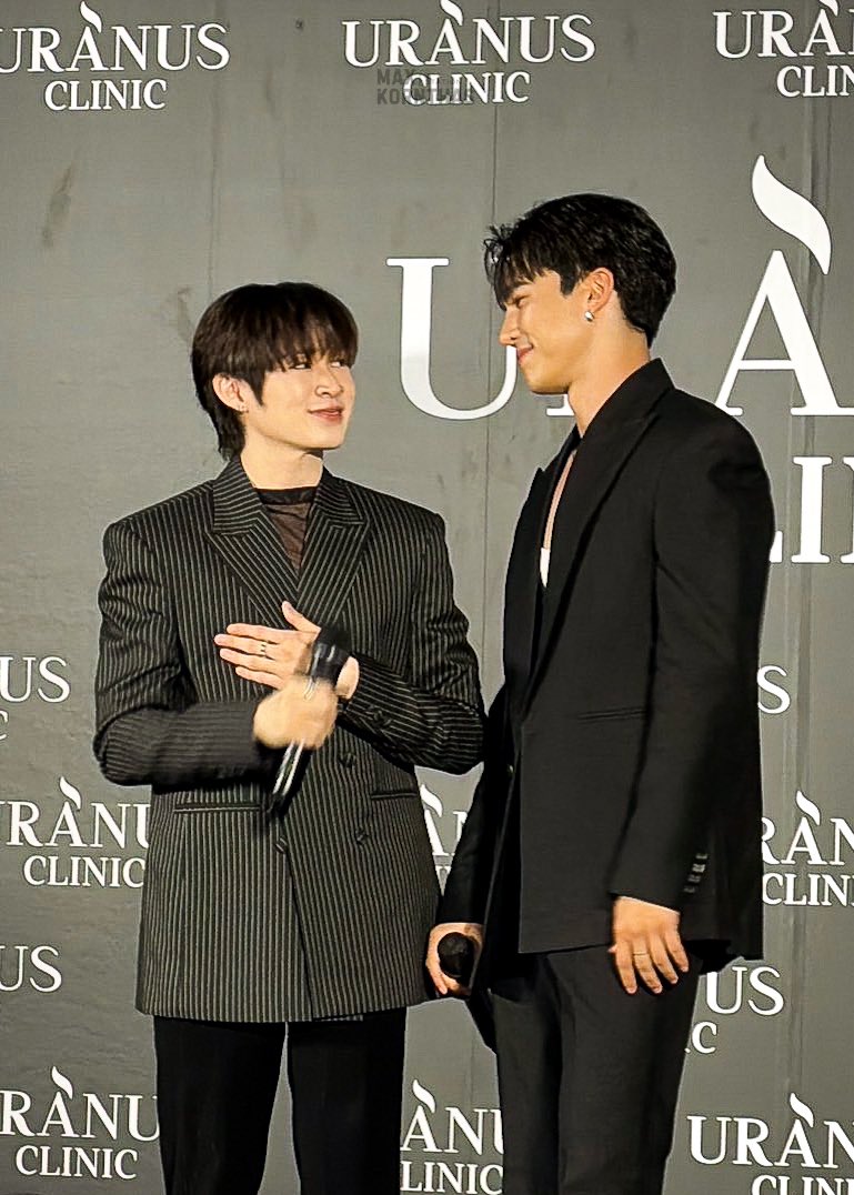 MaxKornthasSTTH's tweet photo. Say hi ชาวหาดใหญ่ค้าบ

//ว่าแต่กล้องอยู่ทางไหนนะคับ👀

MAXNAT AT URANUS CLINIC

#UranusClinicXMaxNat https://t.co/AN0EUI6PRm