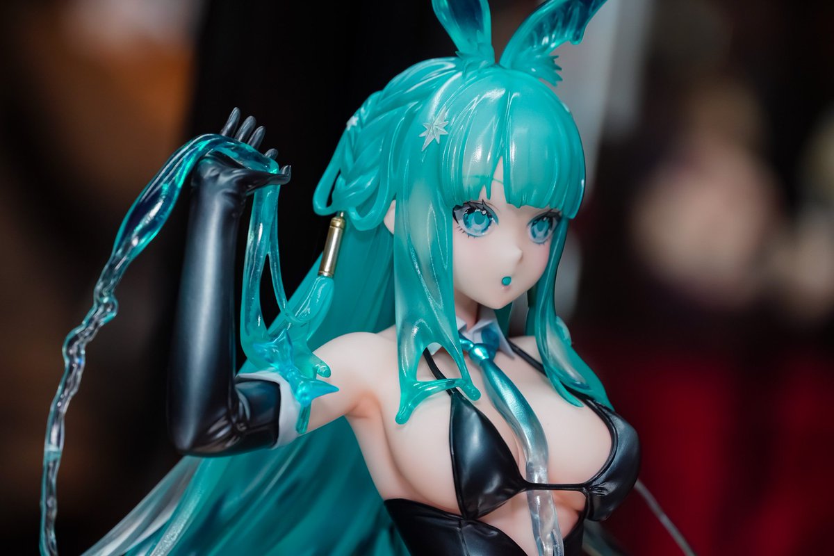 bamiria's tweet photo. ネイティブグループ合同展示会
Native制作の異端ちゃん
お久しぶりさんのイラストを立体化
クリアパーツからグラデーションがステキ
#Native https://t.co/epVJ2jrJcC
