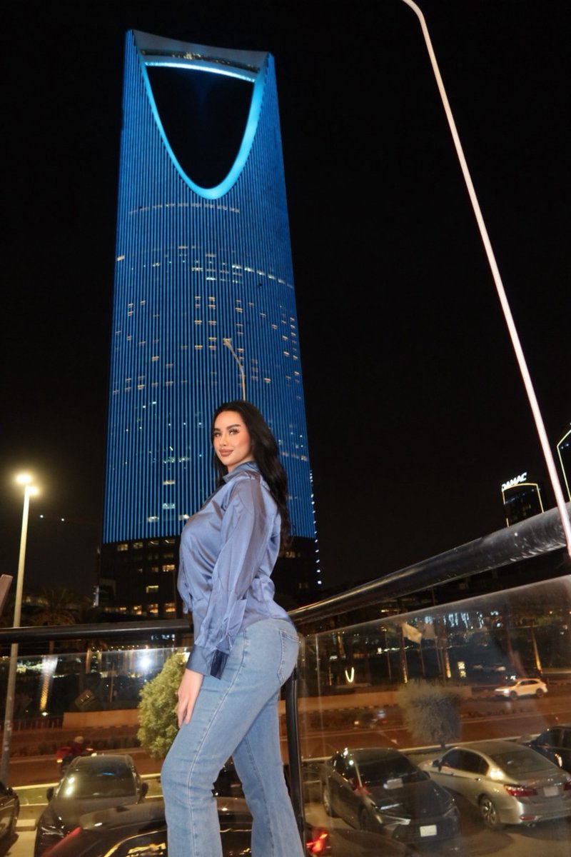 Orievane's tweet photo. #ladyboy_riyadh 
#ladyboy_in_riyadh 
#ladyboy_saudi
rf https://t.co/EaLbgz93ro