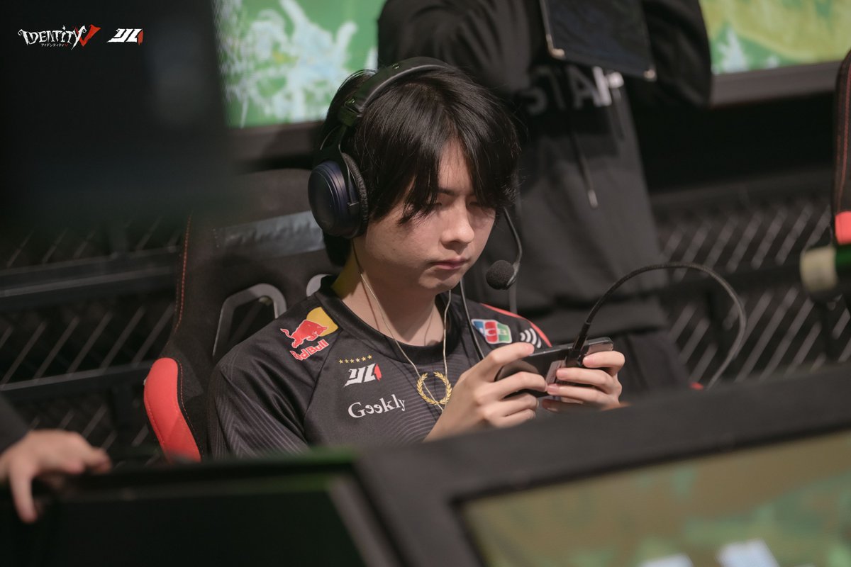 IdentityVChamp's tweet photo. #第五人格IJL
Passions for V ·  2026 Fall⛪️
レギュラーシーズンDay1
現場写真

ZETA

Live Now↓
https://t.co/cAx7tzoRTe

#第五人格
#IdentityV https://t.co/YO9UoB1M93