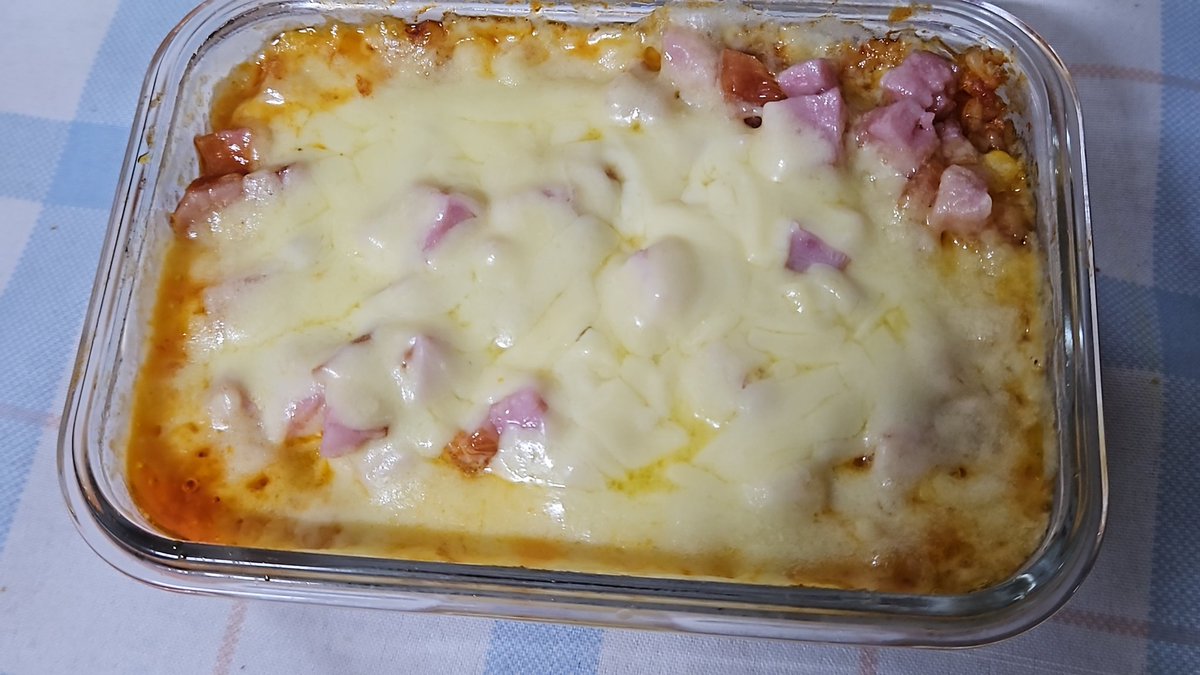 Sampew_'s tweet photo. 녀석 동글동글 복실복실 하니 보기 참 좋구나
이리 와 앉아봐라
아줌마가 치즈 닭갈비 볶음밥에 김치국수를 만들어주마
매운걸 못먹는다면 치즈밥을 만들어주마
전혀맵지않다
밥으로 만든 피자 비슷한 것이다 https://t.co/qacOmgTjQr