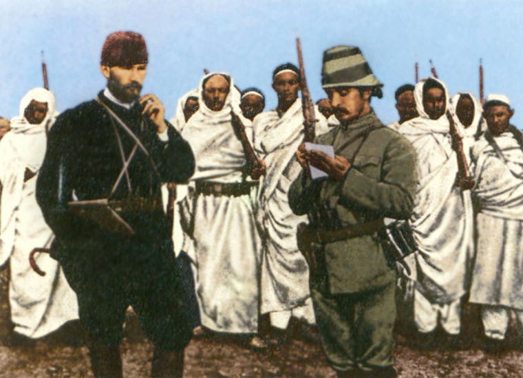 restitutorII's tweet photo. Les Turcs n’ont pas de sentiments négatifs particuliers envers les Maghrébins, qu’ils soient Marocains, Algériens, Tunisiens ou Libyens puisqu'il n'y a pas de problème historique entre le Maghreb et la Turquie dans la conscience collective. Il existe une légère préférence pour les Libyens, notamment en raison des liens historiques et politiques plus récents entre la Turquie et la Libye (Mustafa Kemal comme officier ottoman a combattu les Italiens aux côtés de tribus libyennes).

L’animosité de certains Turcs envers les Arabes du Moyen-Orient s’explique principalement par des facteurs historiques et politiques, même si des considérations religieuses et de sécularisation (un rejet de l'islam notamment politique) peuvent parfois entrer en jeu. La Grande Révolte arabe pendant la 1ère guerre mondiale est encore présente dans la mémoire collective de certains Turcs.
https://t.co/QNIFrqZOav
