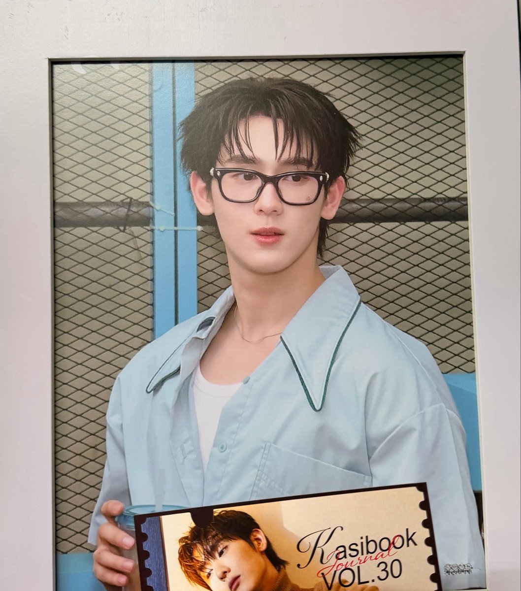 Wnc2_0105's tweet photo. เห็นหลายคนลงไปเก็บ ปจ วันเกิดบุ๊คแล้วแบบหุ้ยถ่ายรูปสวย แต่งรูปสวยกันมาก 

ตัดภาพมาที่นี่ แต่ยังไงก็รักหมดใจนะพี่เดช 😚💪

#kasibook https://t.co/yIQBRwG5I9