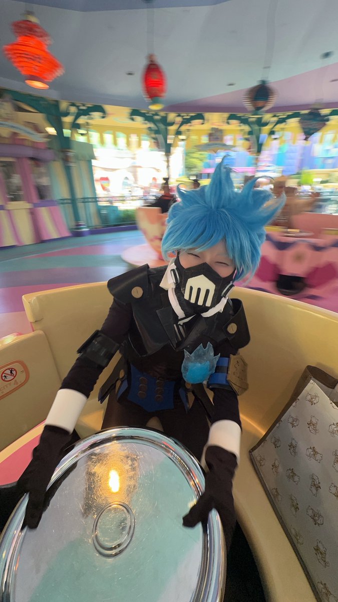katase_d88's tweet photo. 兄さん、楽しんでるー？？😆😆😆

#Dハロ仮装2026 
#Dハロ仮装ツイステ https://t.co/LLrWSLb2XQ