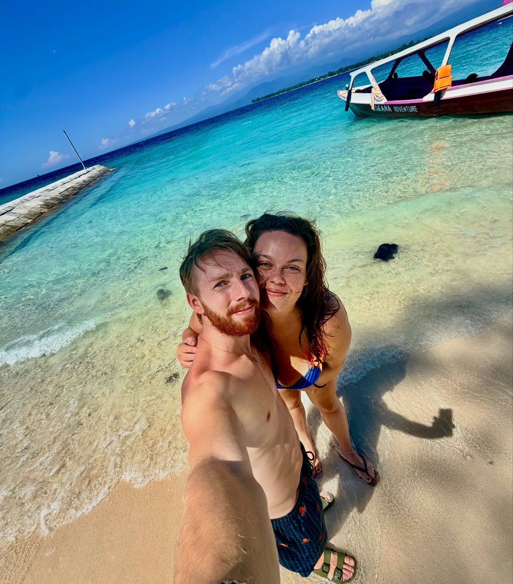 PrincessNunee1's tweet photo. Gili Islands: turquoise water, white sand, and a slower pace of life. https://t.co/lN0R63zaqS