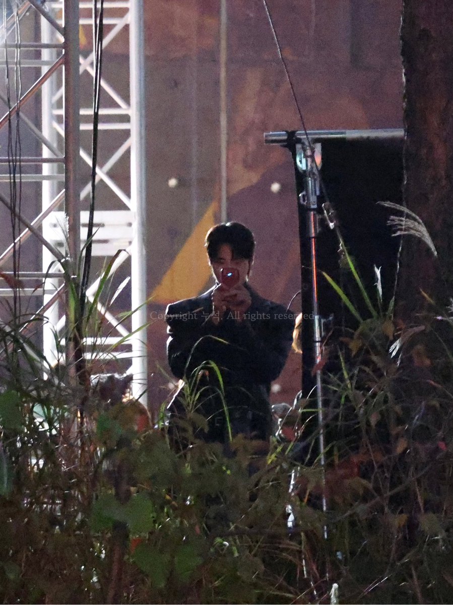 190nuseok tweet picture