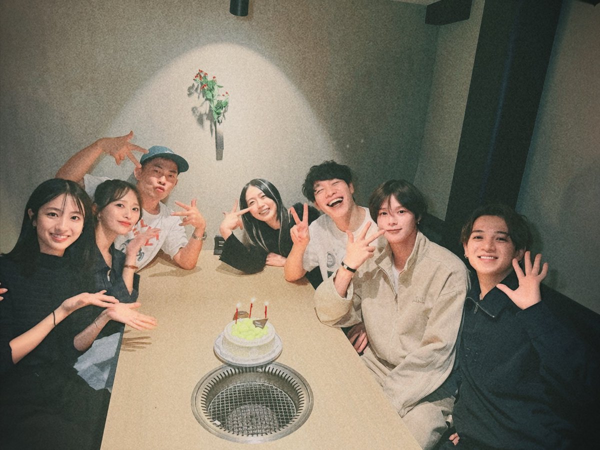 sylwenon's tweet photo. yeah, i'm crying. i'm so SO happy he had time to see his friends and celebrate his birthday... ❤️‍🩹 my boy deserves so much more 😞. https://t.co/FYtr3tlkHH