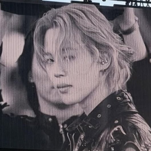 servcuntmin's tweet photo. jimins face card during these b&amp;w segments is actually something so serious https://t.co/Ez7GWjvslr
