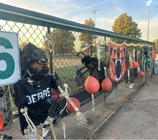 PerfectGameKC's tweet photo. It's a good year to be a Bear. Great job on your dugout Bears! https://t.co/UwBc5PhQvL