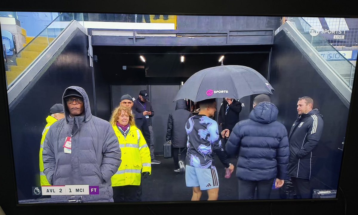 FootyHumour's tweet photo. Why’s Samuel L. Jackson working a Saturday shift at Villa Park? 😭 https://t.co/DSjnsPzRWG