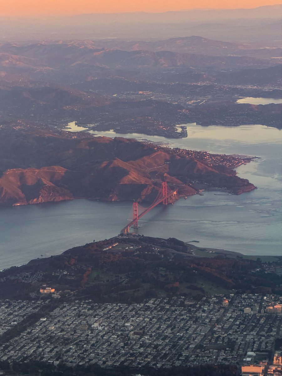 pk_iv's tweet photo. good morning sf. happy building this weekend. remember: optimism is a force multiplier. https://t.co/l7DVNlWCm6