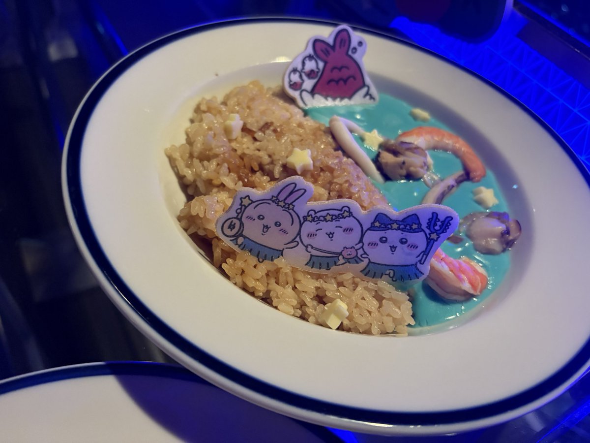 twooneDA's tweet photo. カフェの料理もドリンクも美味しかったんだけど極寒すぎて途中から冷蔵庫にいる気分で食べてた😂 https://t.co/mzclwQF2XA