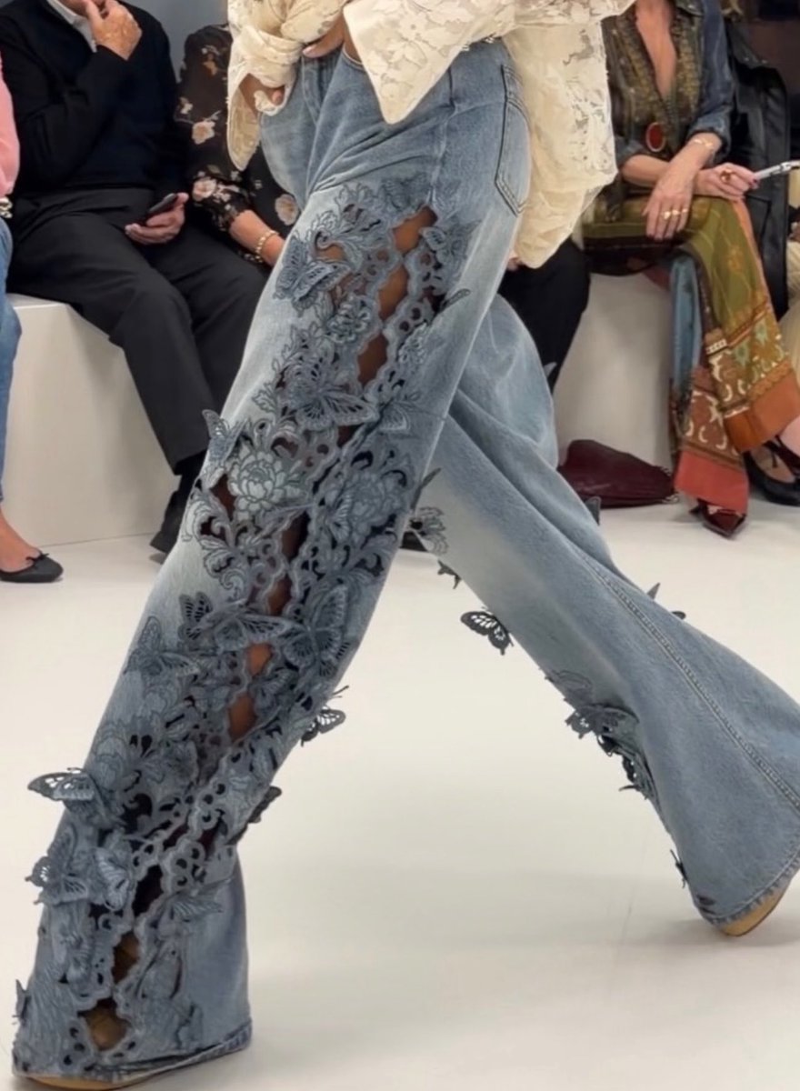 StreetFashion01's tweet photo. Butterfly Cut-Out Denim by Zimmermann 🙂‍↕️ https://t.co/RZ1D3vE4tA