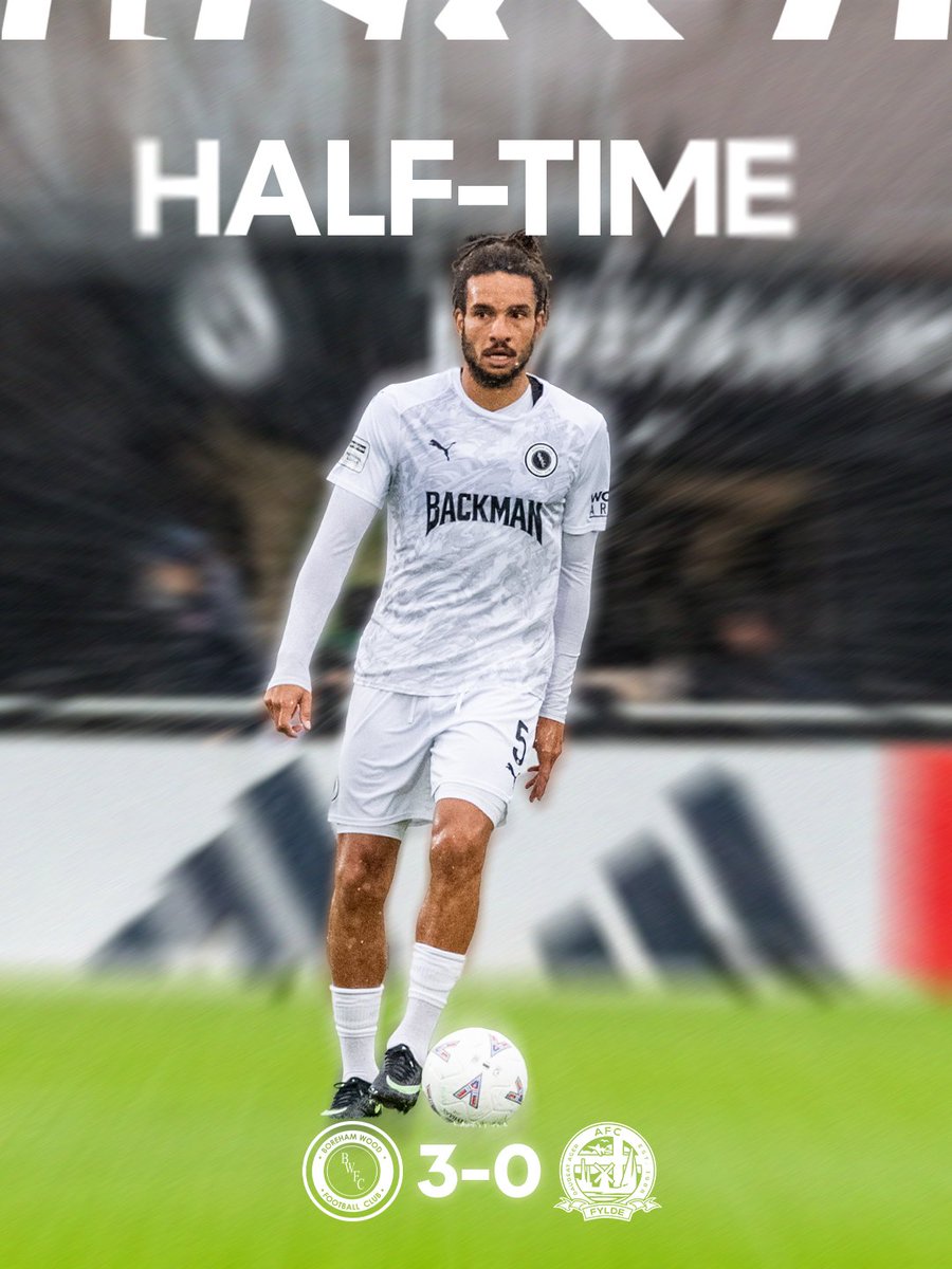 boreham_woodfc's tweet photo. Three goals to the good after an excellent first-half performance ⏸️    

#WeAreTheWood https://t.co/WpBlJEf7R8