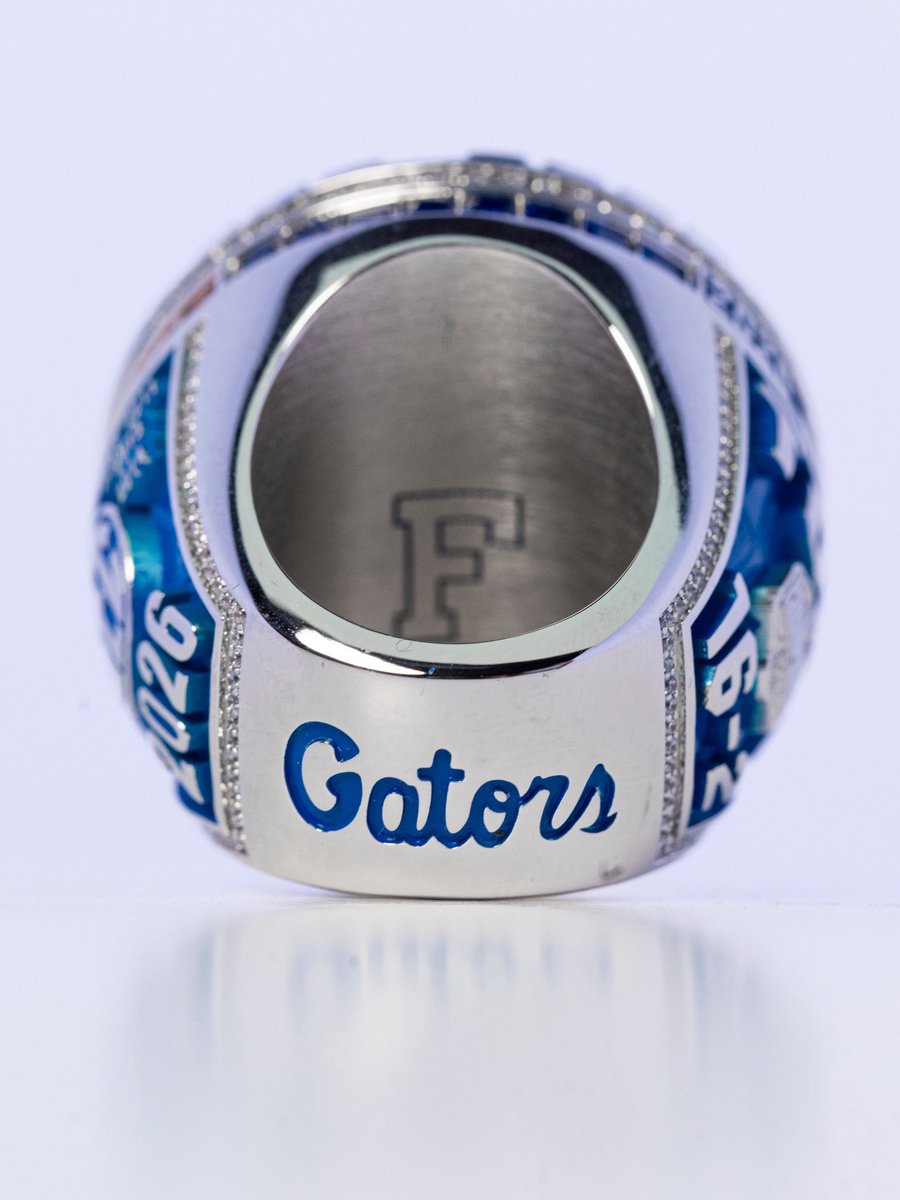 GatorsMBK's tweet photo. adding to the collection https://t.co/pyzqWIJopn