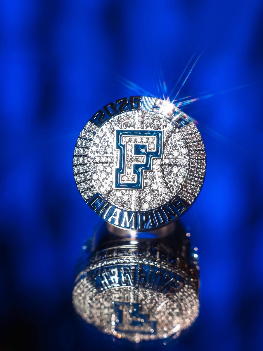GatorsMBK's tweet photo. adding to the collection https://t.co/pyzqWIJopn