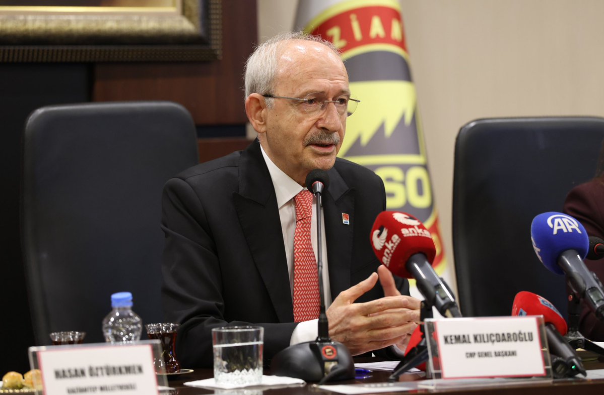 muslimsarichp's tweet photo. Genel Başkanımız Sayın Kemal Kılıçdaroğlu ile birlikte Gaziantep Esnaf ve Sanatkârlar Odaları, Gaziantep Ticaret Odası ve Gaziantep Sanayi Odası’nı ziyaret ettik.

Ziyaretlerimizde esnafımızın, sanayicilerimizin ve iş dünyasının sorunlarını konuştuk. Üretim ve istihdama ilişkin gelişmeleri değerlendirdik.