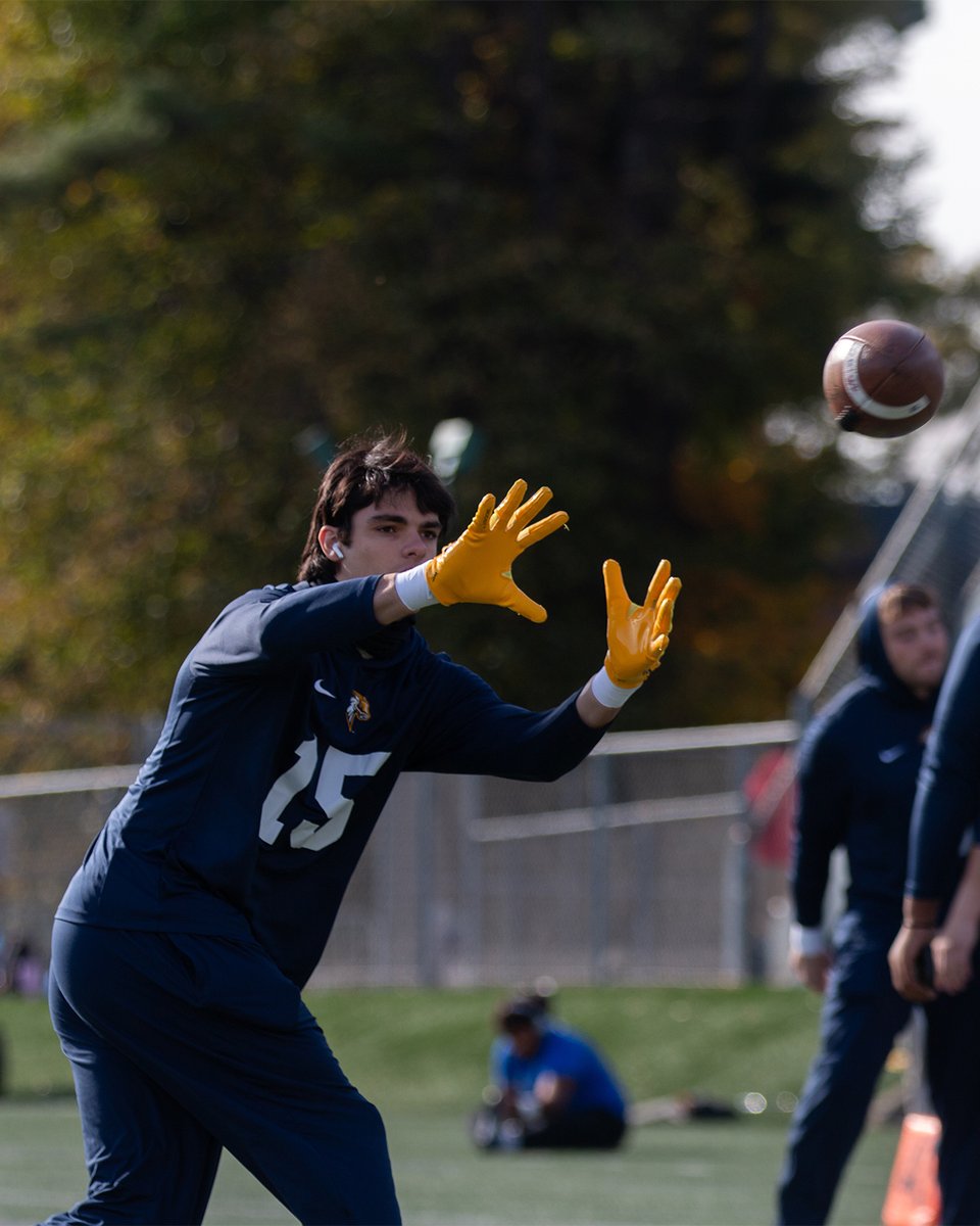 UNewHavenFB's tweet photo. ๐ NEW BRITAIN
#FindAWay | #FAST https://t.co/SbTSzENz5b