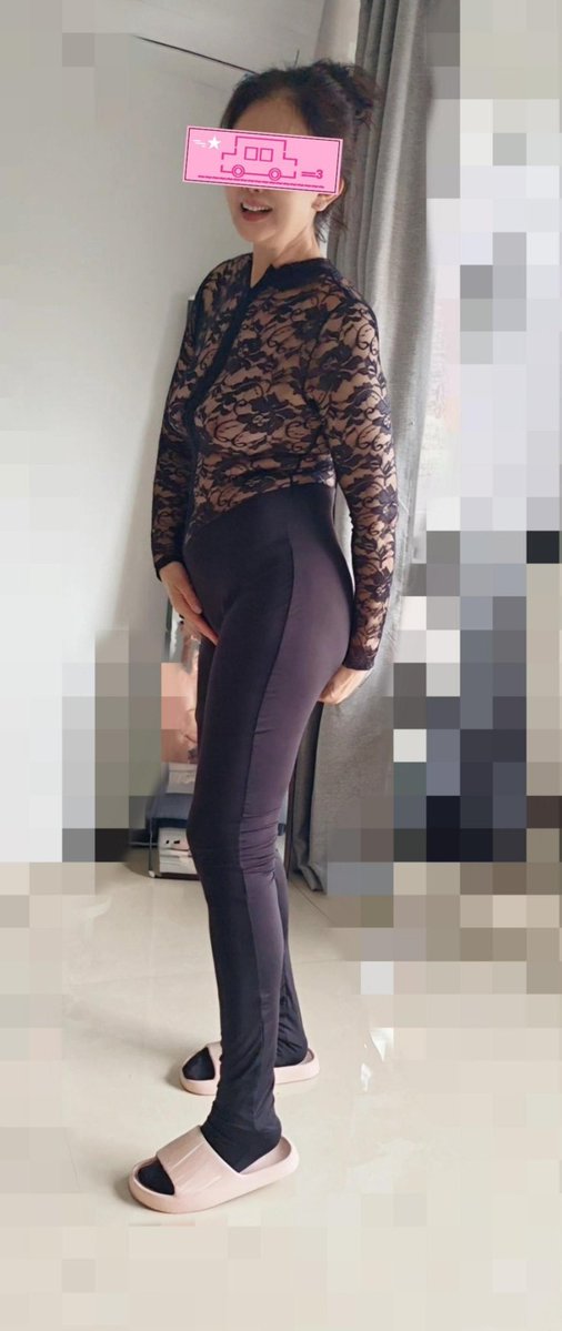Nerys072's tweet photo. 终于回老家和母亲好好温存一番了，母亲穿着睡衣自然的躺在了旁边，我就去摸母亲的穴，妈妈的阴道口一动一动的，好像在等着迎接我的大肉棒。我问母亲和谁做爱最舒服，母亲娇羞的扭头不说话。#恋母 #绿母 #熟女 #母子 #绿妈 #妈妈 #乱伦 #妈妈出轨 #骚妈 #绿帽 https://t.co/5WPUsxfBrj