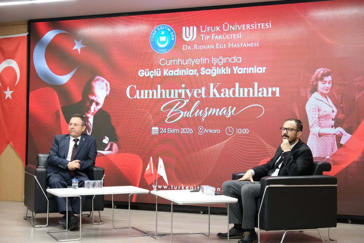 TalipGeylan06's tweet photo. Merkez Kadın Komisyonumuzun düzenlediği “Cumhuriyetin Işığında Güçlü Kadınlar, Sağlıklı Yarınlar Buluşmas��” programımızda üyelerimizle biraraya geldik.
Toplantımızda hem istişaremizi gerçekleştirdik hem de Cumhuriyet Bayramımızı coşkuyla kutladık.
Programın ikinci aşamasında da Ufuk Üniversitesi Tıp Fakültesi Dr. Rıdvan Ege Hastanesi Cerrahi Bölümünden Prof. Dr. İbrahim Tayfun Şahiner ve Onkoloji Bölümünden Prof. Dr. Birol Yıldız tarafından  “Meme Kanseri Farkındalık” temasıyla bir panel gerçekleştirildi.
Kıymetli hocalarımıza ve tüm katılımcılara şükranlarımı sunuyorum.