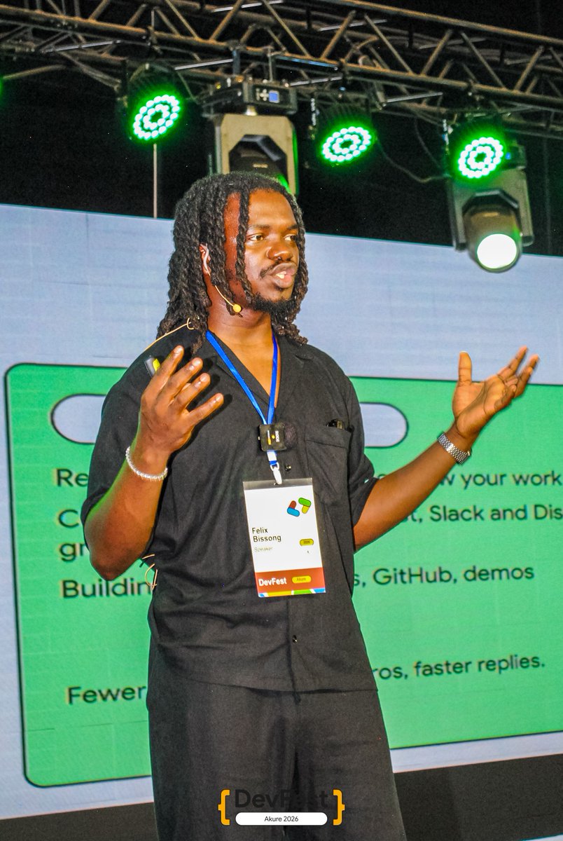 gdg_akure's tweet photo. Want to land that next tech role? This is for you!
Felix Bissong @bsong_hr is sharing, The Hiring Playbook:real strategies to stand out and get hired!
Take notes, your next offer is loading...
#GDGAkure #DevFestAkure2026 https://t.co/mZb5L4dhL7