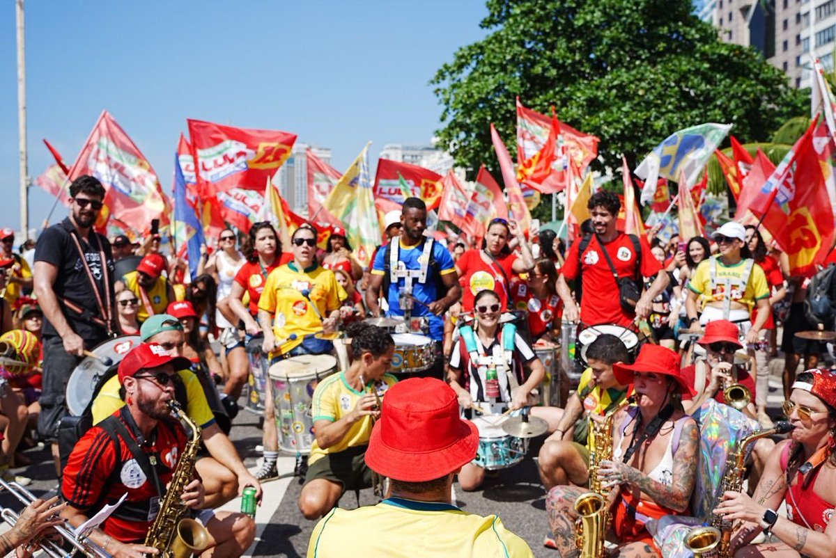 uneoficial's tweet photo. O som da juventude ecoa no Rio de Janeiro! 🥁🔥🔥

📸 @brunobouhaya https://t.co/LiYnem2kdJ