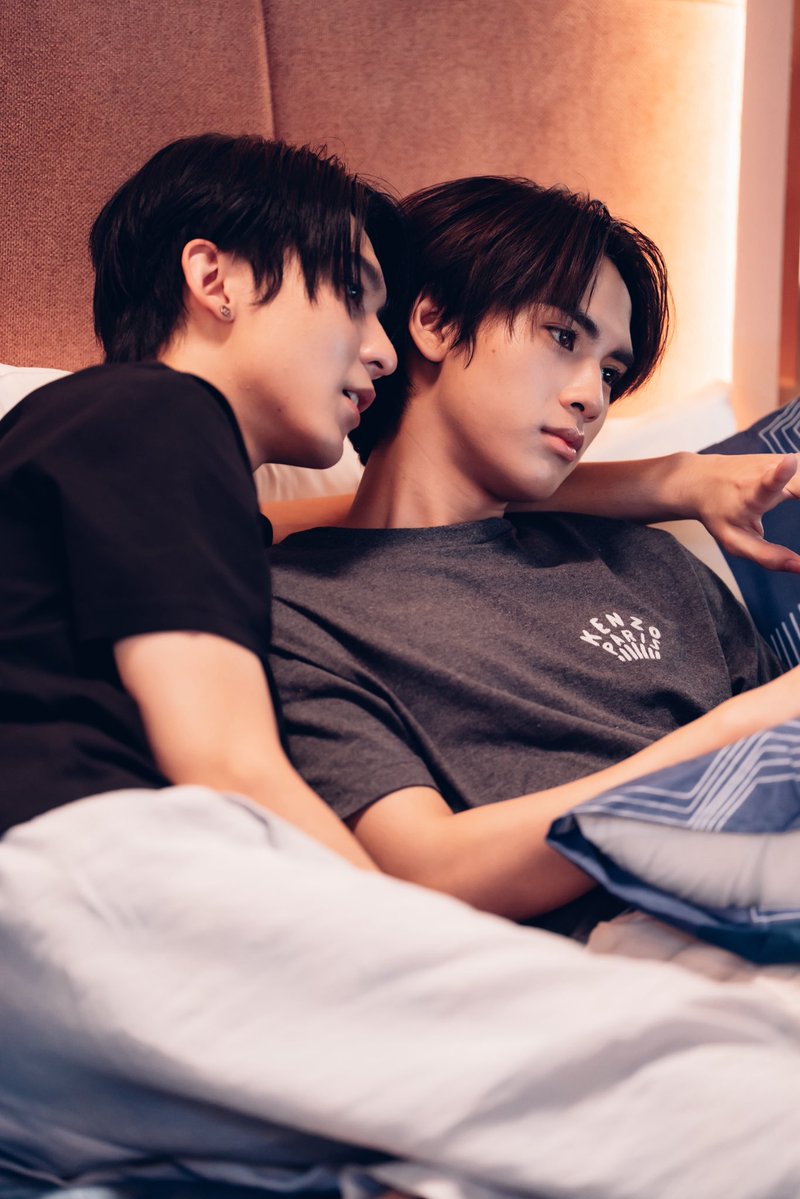 ryunpatji's tweet photo. top 3 click-baits of the year https://t.co/CfKv8xQHkO