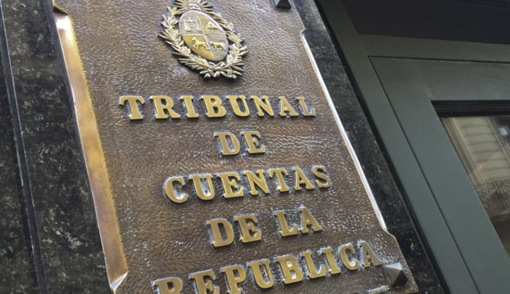 CronicasDelEste's tweet photo. TCR PUSO BAJO LA LUPA A LA JUNTA DEPARTAMENTAL DE TACUAREMBÓ
https://t.co/SYmMtRAJpn https://t.co/xhJsk9Hr3v