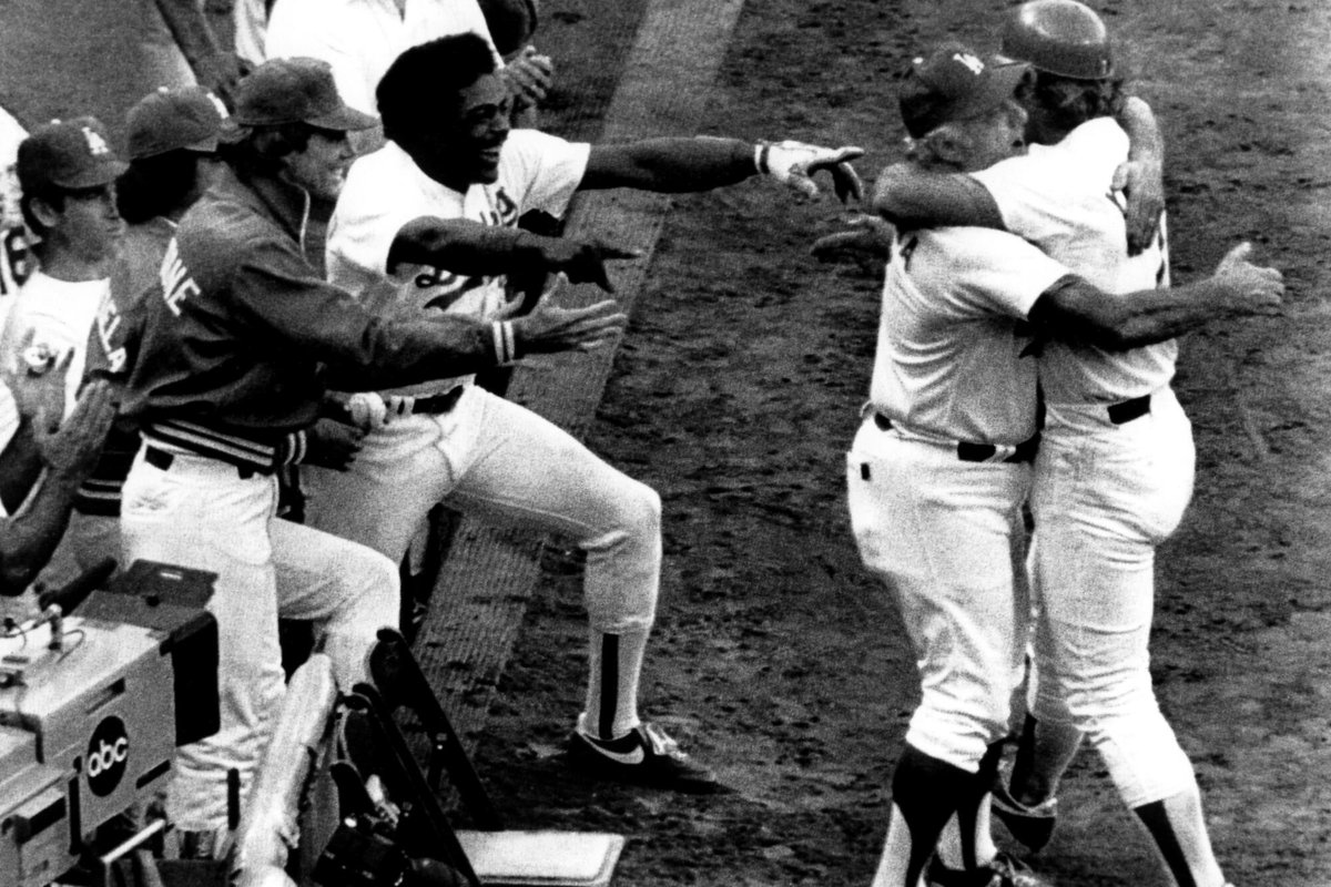 DodgersDan81's tweet photo. On this day in #Dodgers history: 

October 24, 1981

Down 4-0 early in Game 4 of the World Series, LA battled back to beat the Yankees 8-7 and even the series 2-2.

45 years later, still one of the great comeback wins in Dodgers October history https://t.co/lXFPtoZz7k