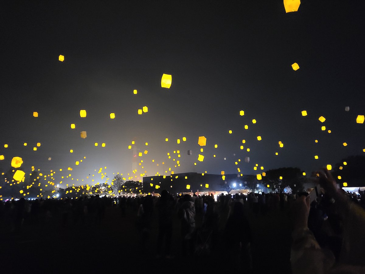 kentooon0311's tweet photo. ランタン祭り٩( ´ω` )وたのしかた https://t.co/wARNrIXjWx