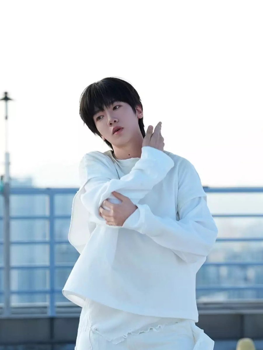 SouLite1012's tweet photo. 영원을말햇떤그순간!!! https://t.co/DmHf4mVtjw