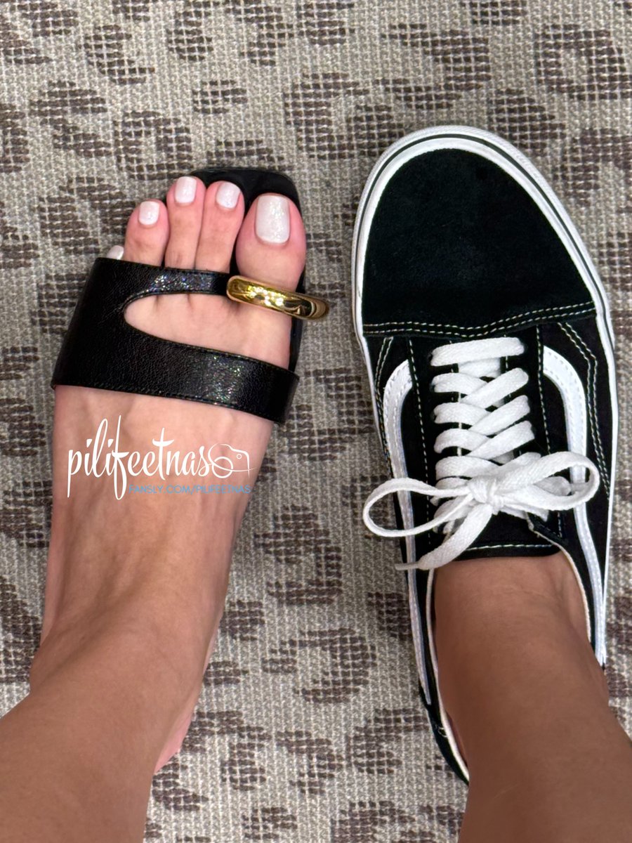 pilifeetnas's tweet photo. Which guy (or girl 🤭) are you? 🖤 https://t.co/5Fkmwj8vvo