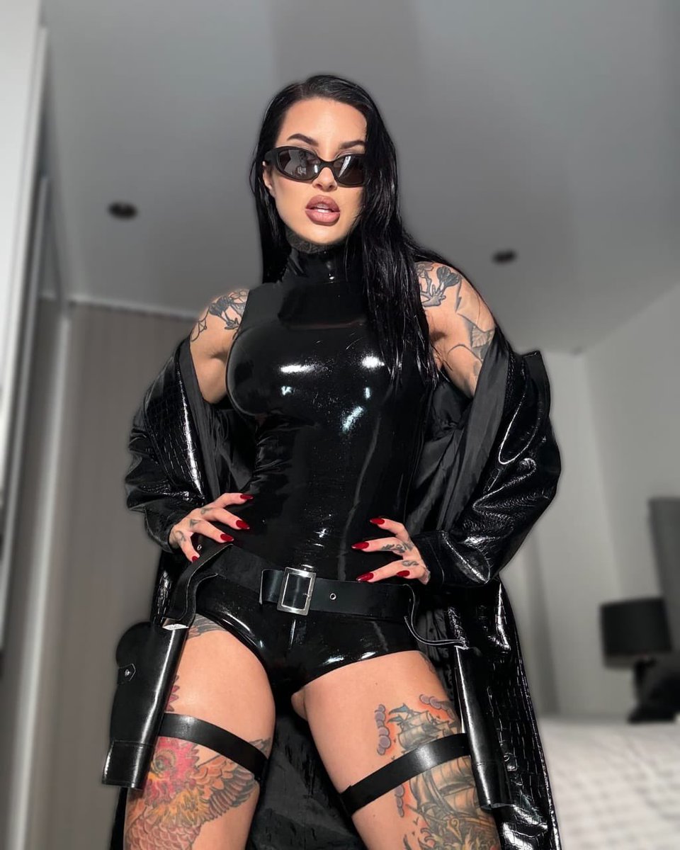 nastychoco1's tweet photo. 🇦🇪DUBAI REAL TIME SESSION🇦🇪

Back online boys will be leaving dubai soon 

DM for a slot 😈 👇👇👇👇

           https://t.co/vM6c6RJOgl https://t.co/PqUQ2Sp8g9