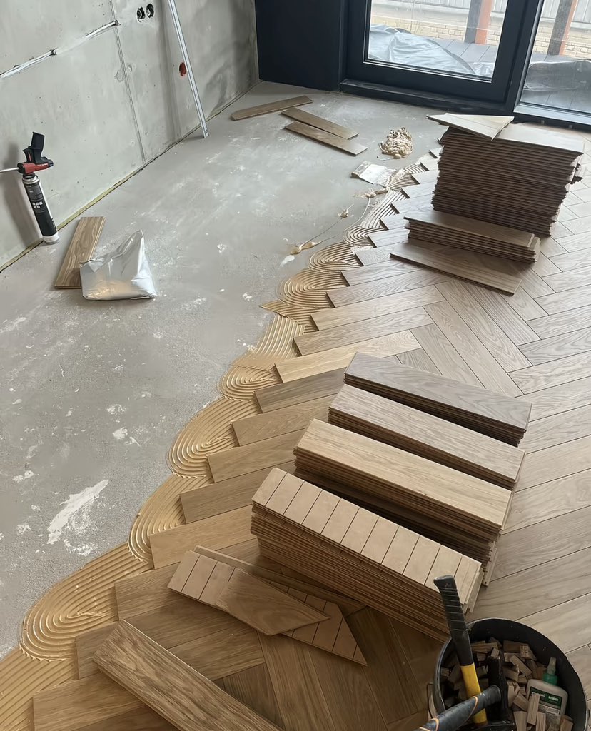 mhdkira's tweet photo. J’ai envie d’acheter ou de faire fabriquer du parquet qui l’a déjà fait ici ? https://t.co/ByBYIClVdl