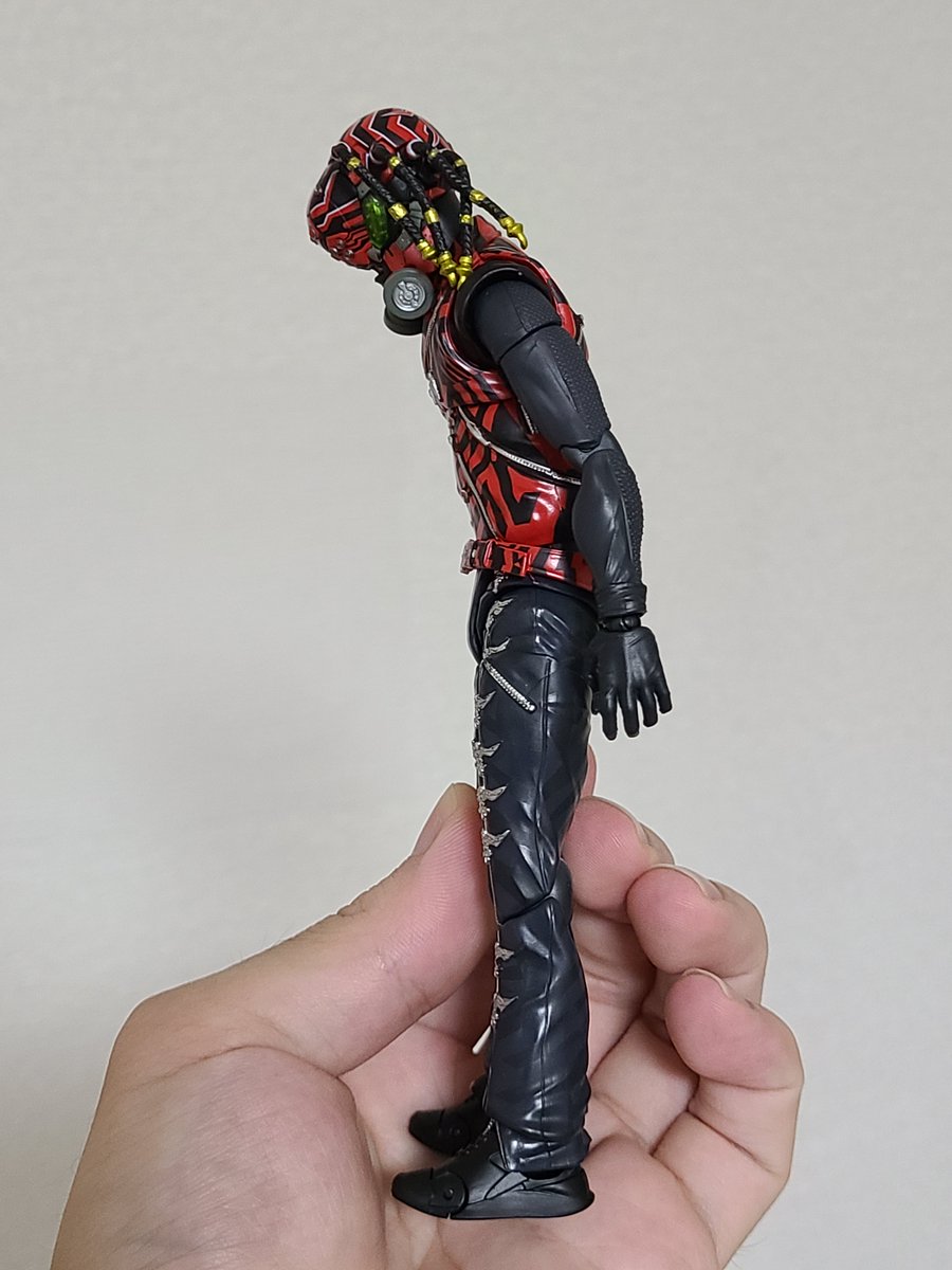 eight_Kamen's tweet photo. S.H.Figuartsクモオーグ
足腰の可動は結構渋めかなー
足首はすんばらしいです https://t.co/M6CbCXXP1H