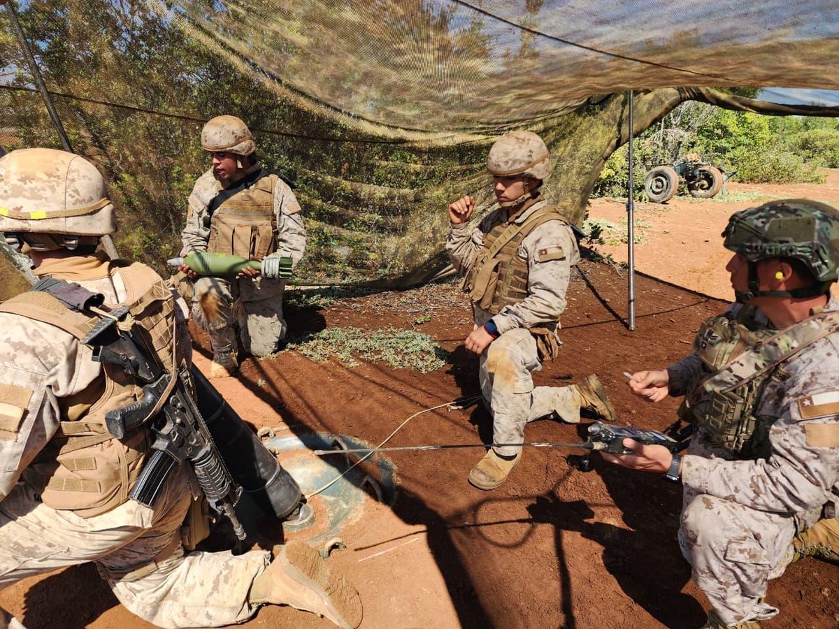 Ejercito_Chile's tweet photo. #SoldadosConscriptos del Regimiento N.º 16 “Talca” participan en el ejercicio de entrenamiento “Aguijón”, actividad de #InstrucciónyEntrenamiento orientada a fortalecer sus capacidades operacionales y preparación para el combate. #ServicioMilitar #ÚneteAlEjército🇨🇱 https://t.co/E3LuBeES8d