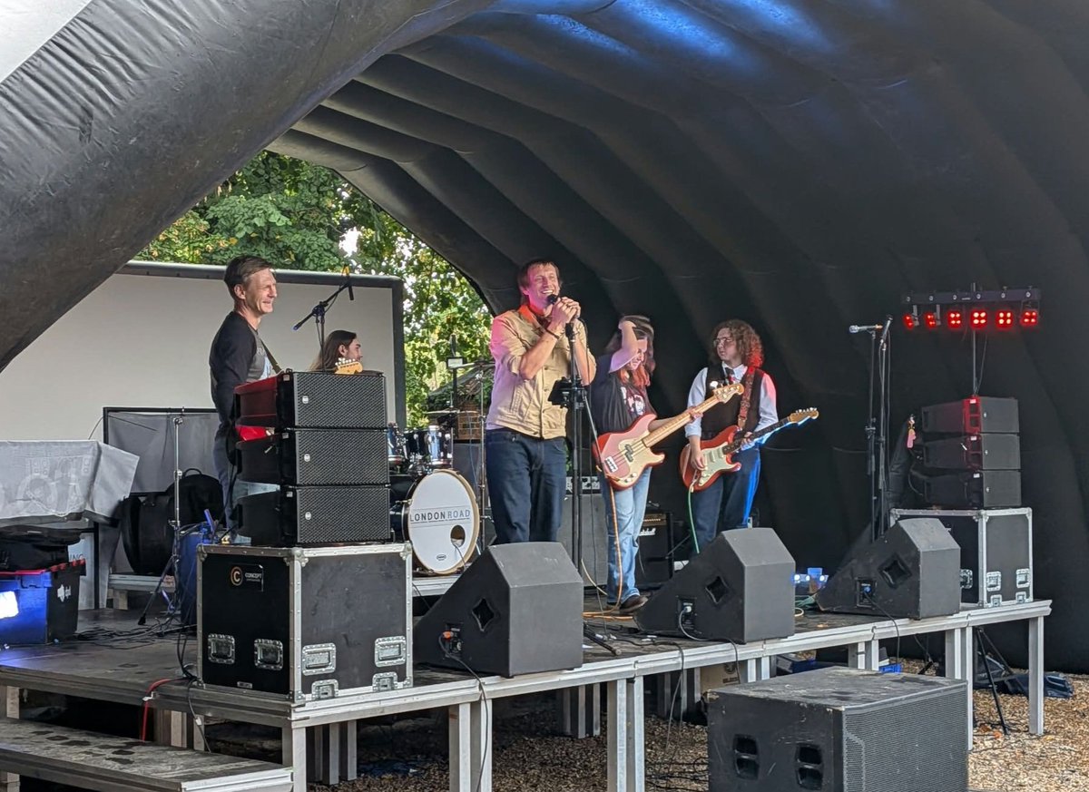 drackers's tweet photo. Sound Scene tonight at The Mutual. 

Join us for the following acts: 

7.30pm - Emily Street 
8.30pm MamboWambo 
9.30pm Drackers And The Daggers 

Free entry for all. https://t.co/XZuB924OWR
