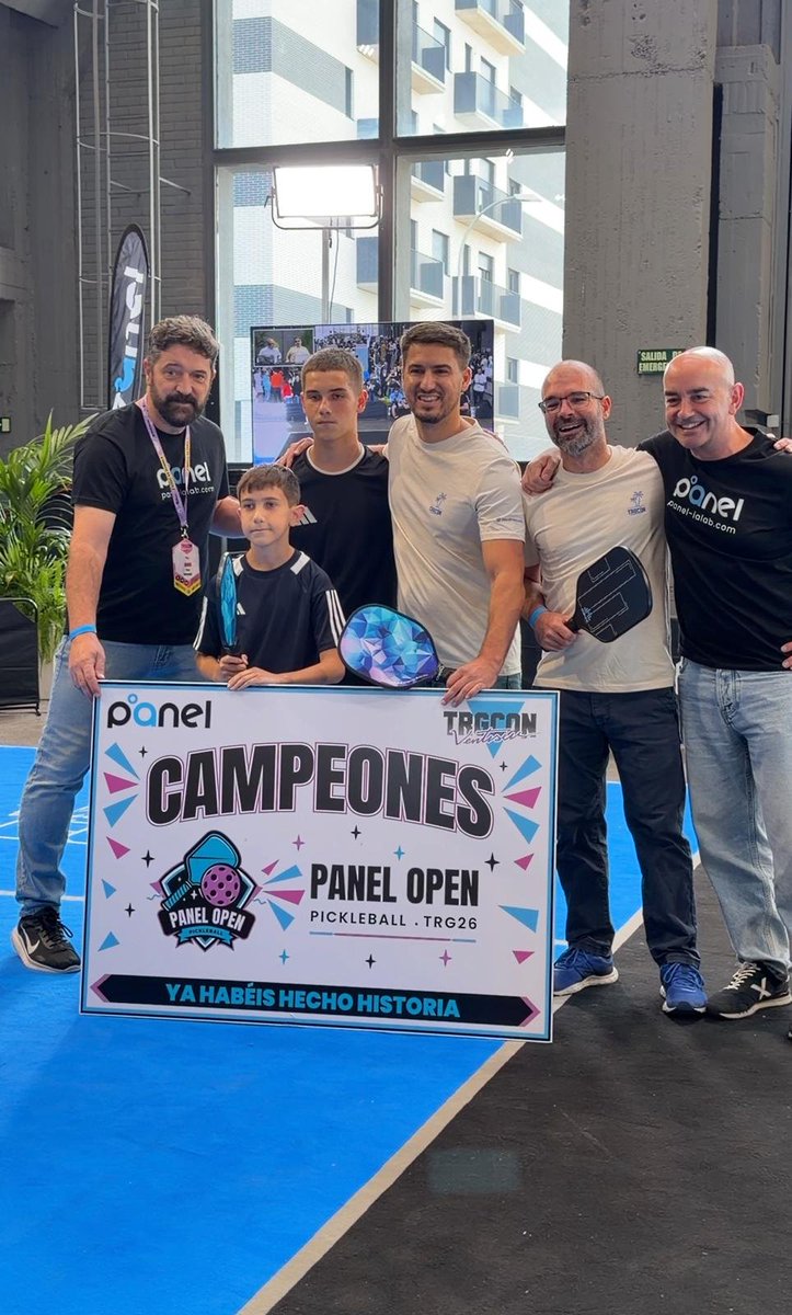 tarugoconf's tweet photo. ¡¡¡Ganadores del Panel Open, la pareja de @Ciclogreen!!! Dignos rivales, los hermanos Velayos. 

Mil gracias a @PanelSistemas por hacer posible el torneo y ponerlo todo tan fácil 🎾 https://t.co/tRVlNVGVoQ
