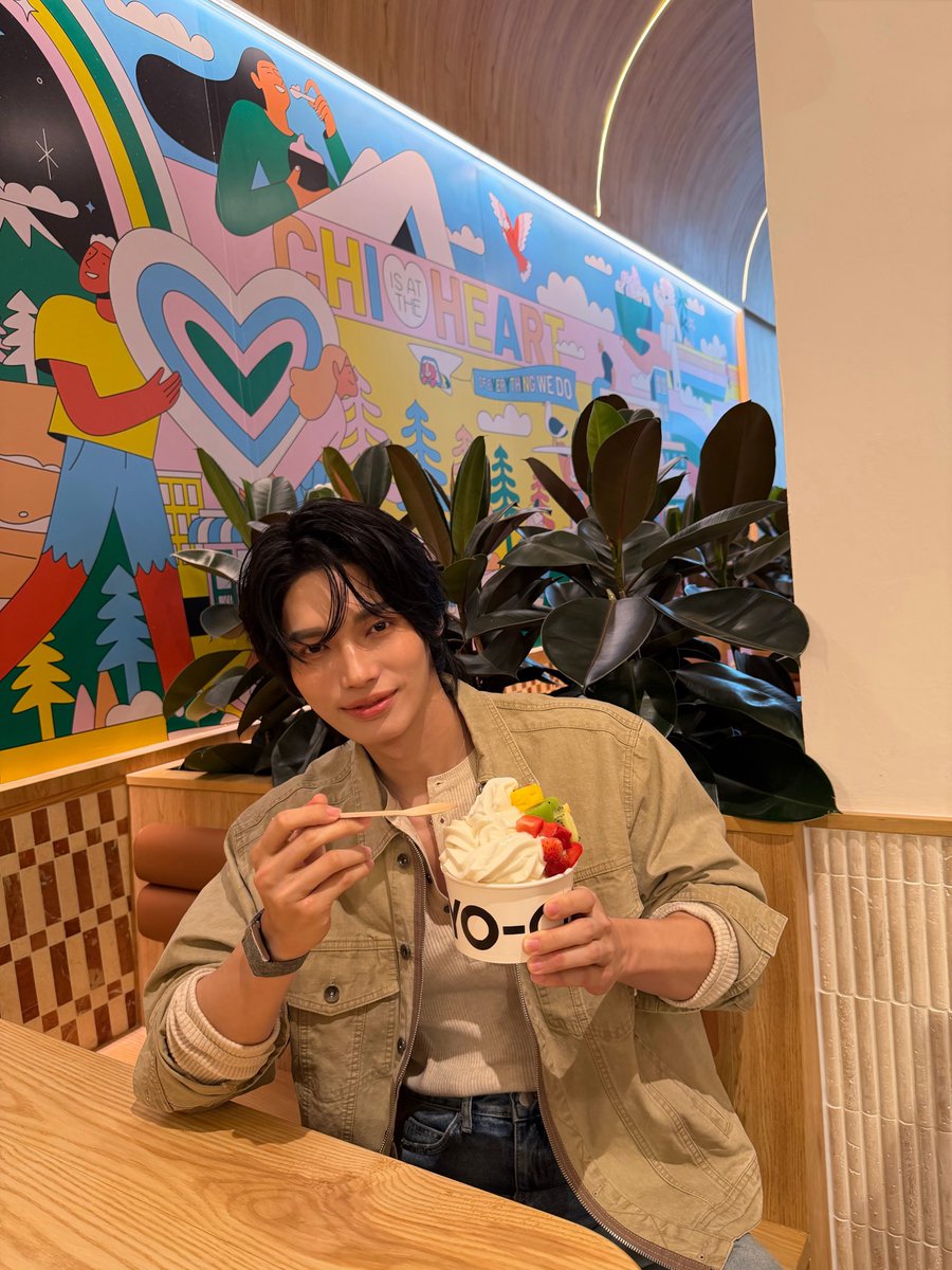 WinmetawinO's tweet photo. Sawasdee Yo-Chi 💖 @ https://t.co/pTPNgsPYhD

First in Thailand and now officially open!
📍 2nd Fl., GROOVE Zone at centralwOrld

Can’t wait to go back #yochithailand 

WIN YOCHI GRAND OPENING 

#yochithailandxWin 
#winmetawin https://t.co/AsbnmunO9D