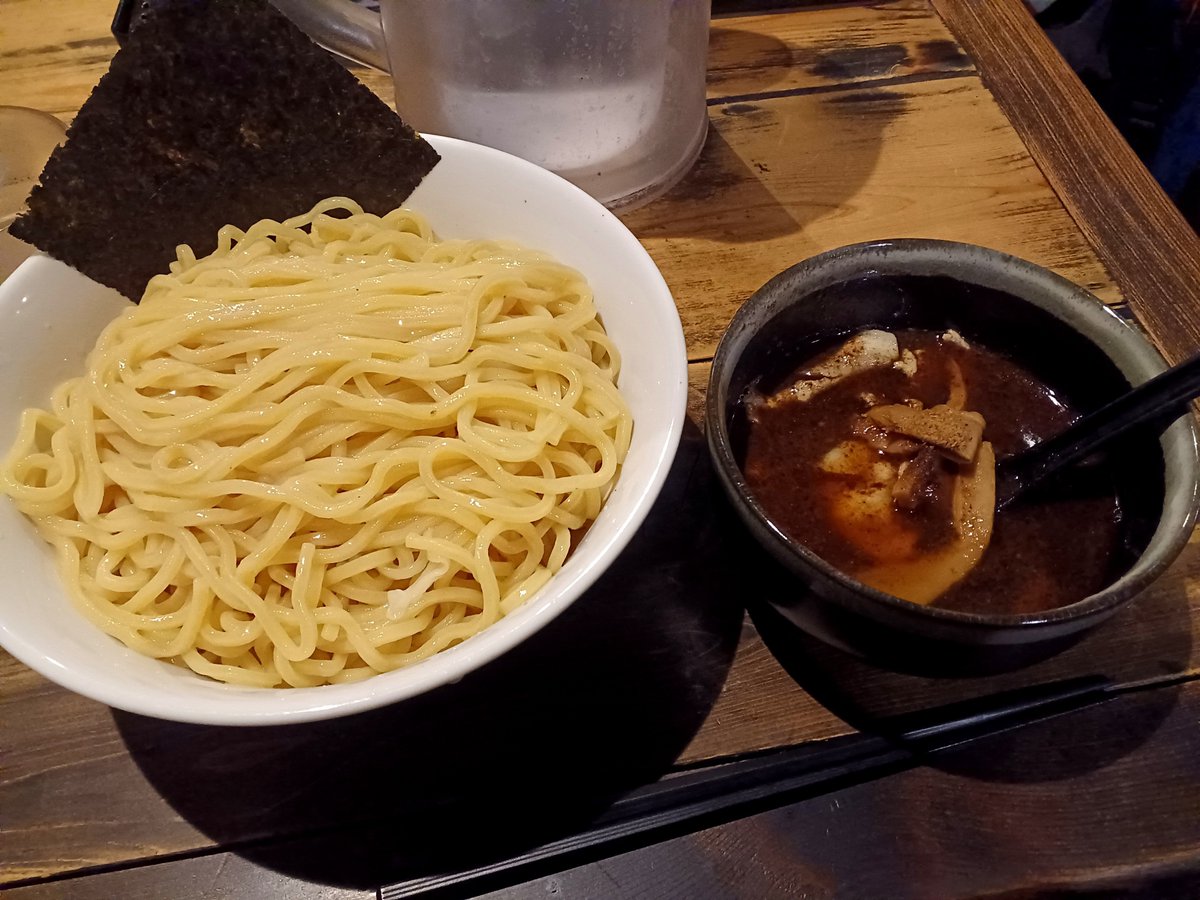 YYmaccha's tweet photo. 美味しいつけ麺特盛！これで780円という東京にあるまじきコスパ https://t.co/0Y38TlfpdQ